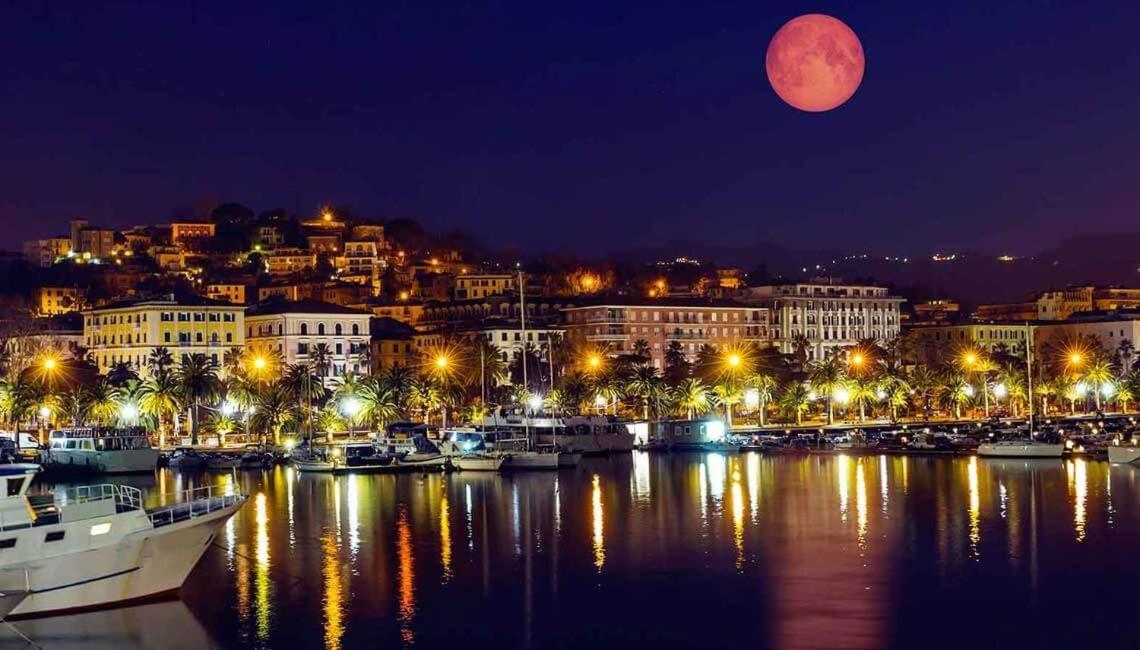 Hotel Bed And Boat Holiday La Spezia Zewnętrze zdjęcie